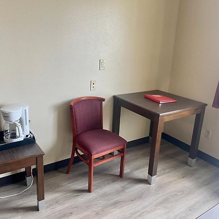 Econo Lodge Inn & Suites Corning Pokój zdjęcie