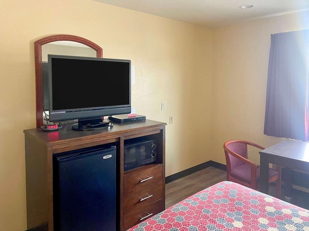 Econo Lodge Inn & Suites Corning Zewnętrze zdjęcie
